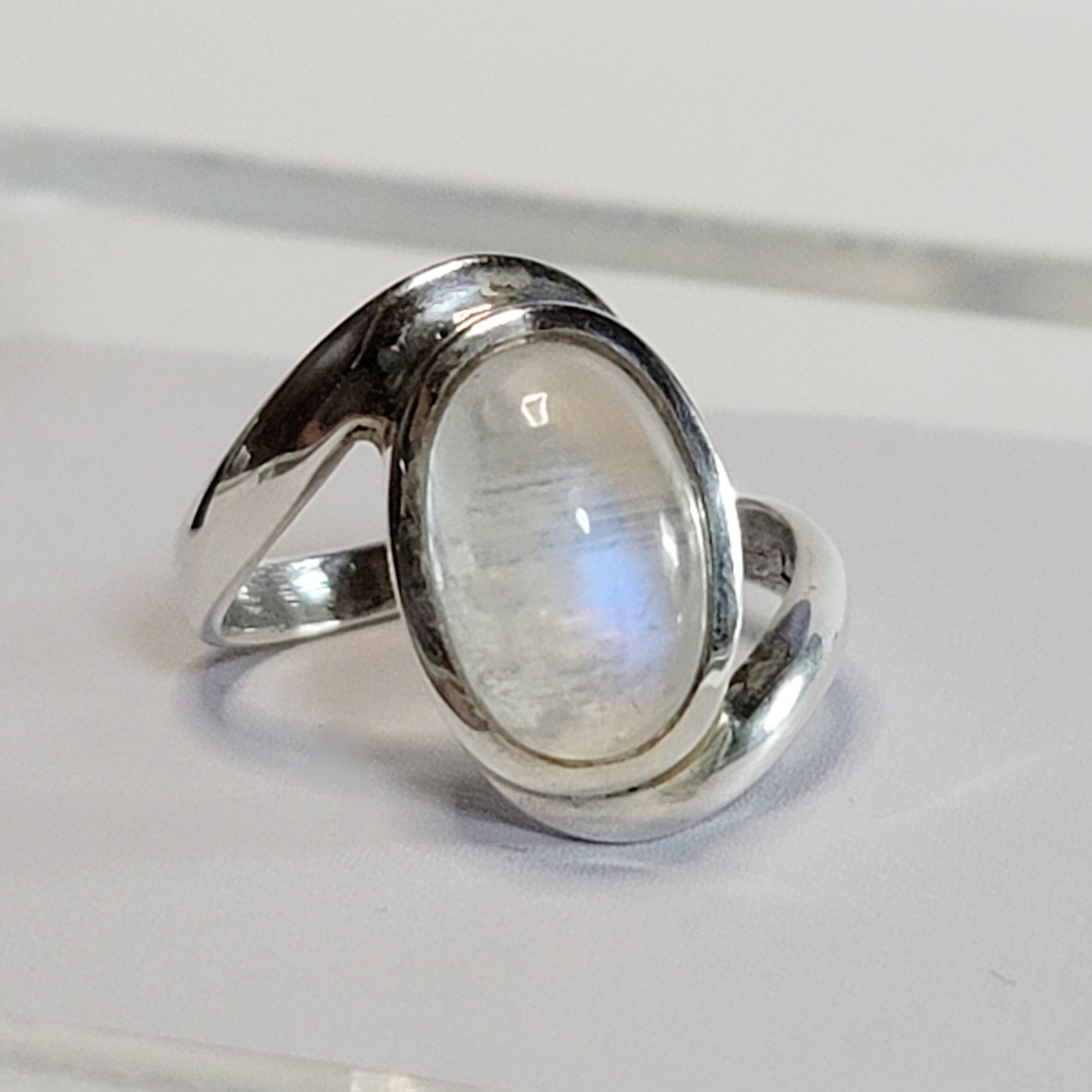 高品質 レインボームーンストーン リング 18号 silver925 天然石