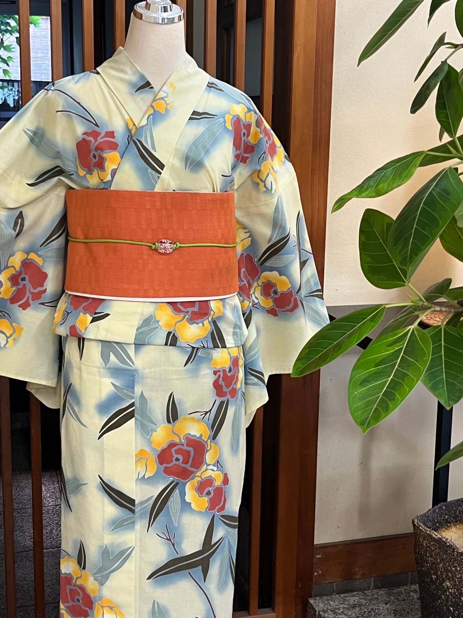 竺仙浴衣 仕立て上がり 綿 クリーム地しゃくなげ | oriya