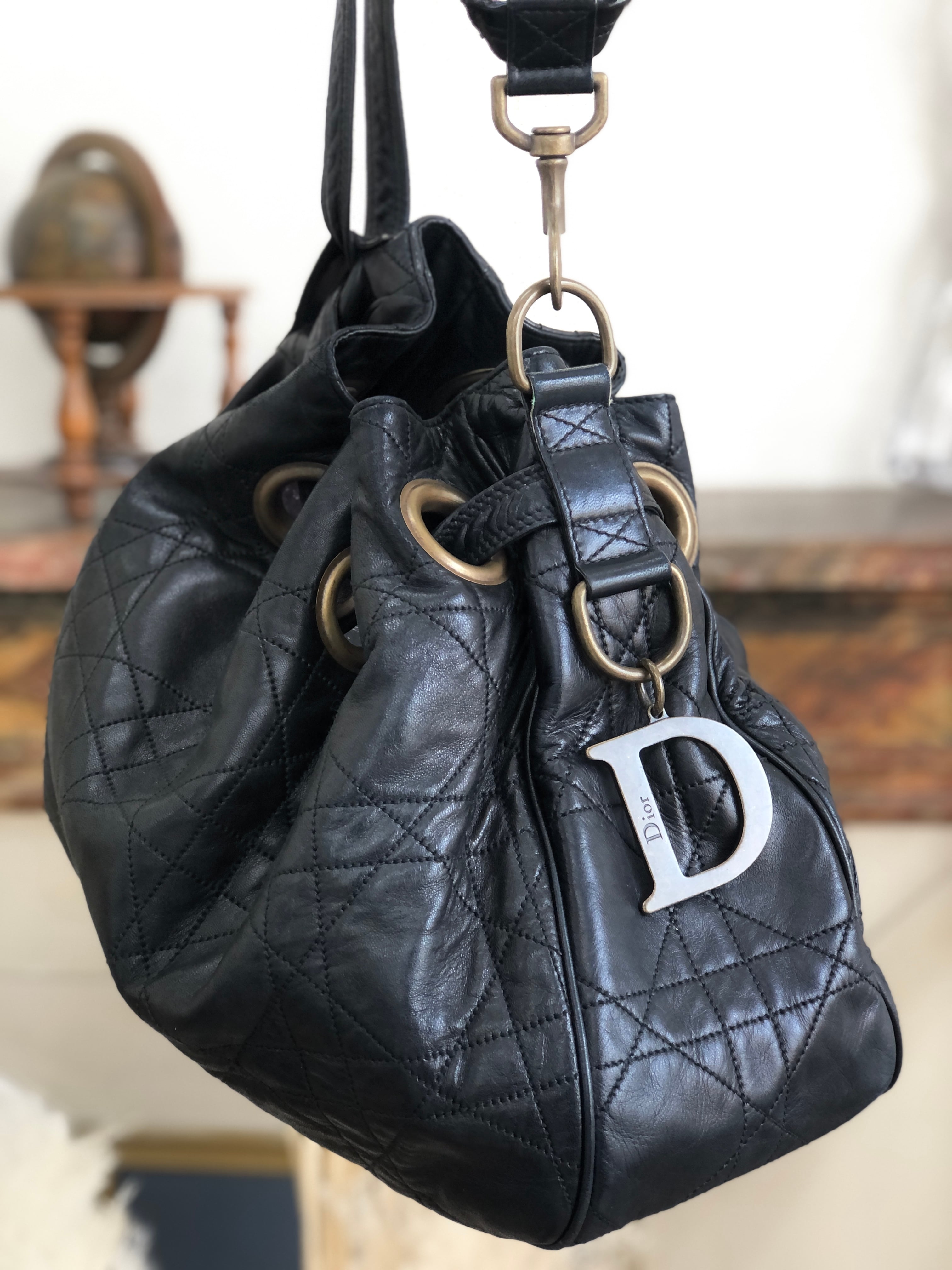 Roberta di Camerino ロベルタ ディ カメリーノ グリリア柄 Rロゴ