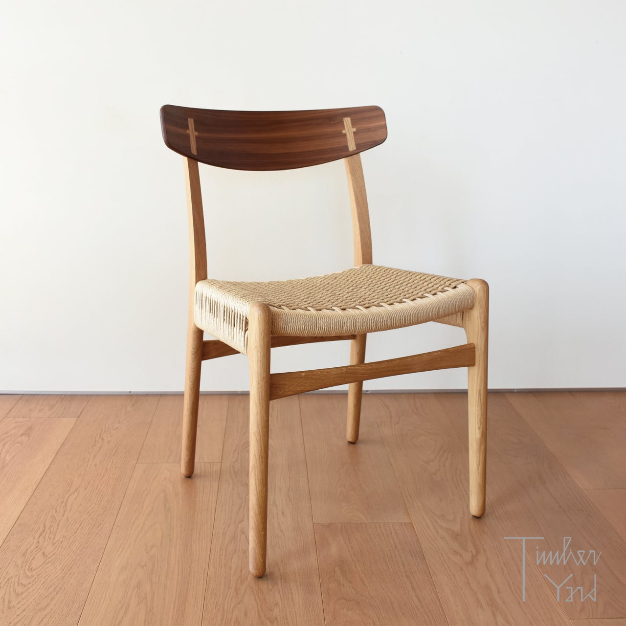 カール・ハンセン＆サンCH22 ウォルナット（埋木：ウォルナット）