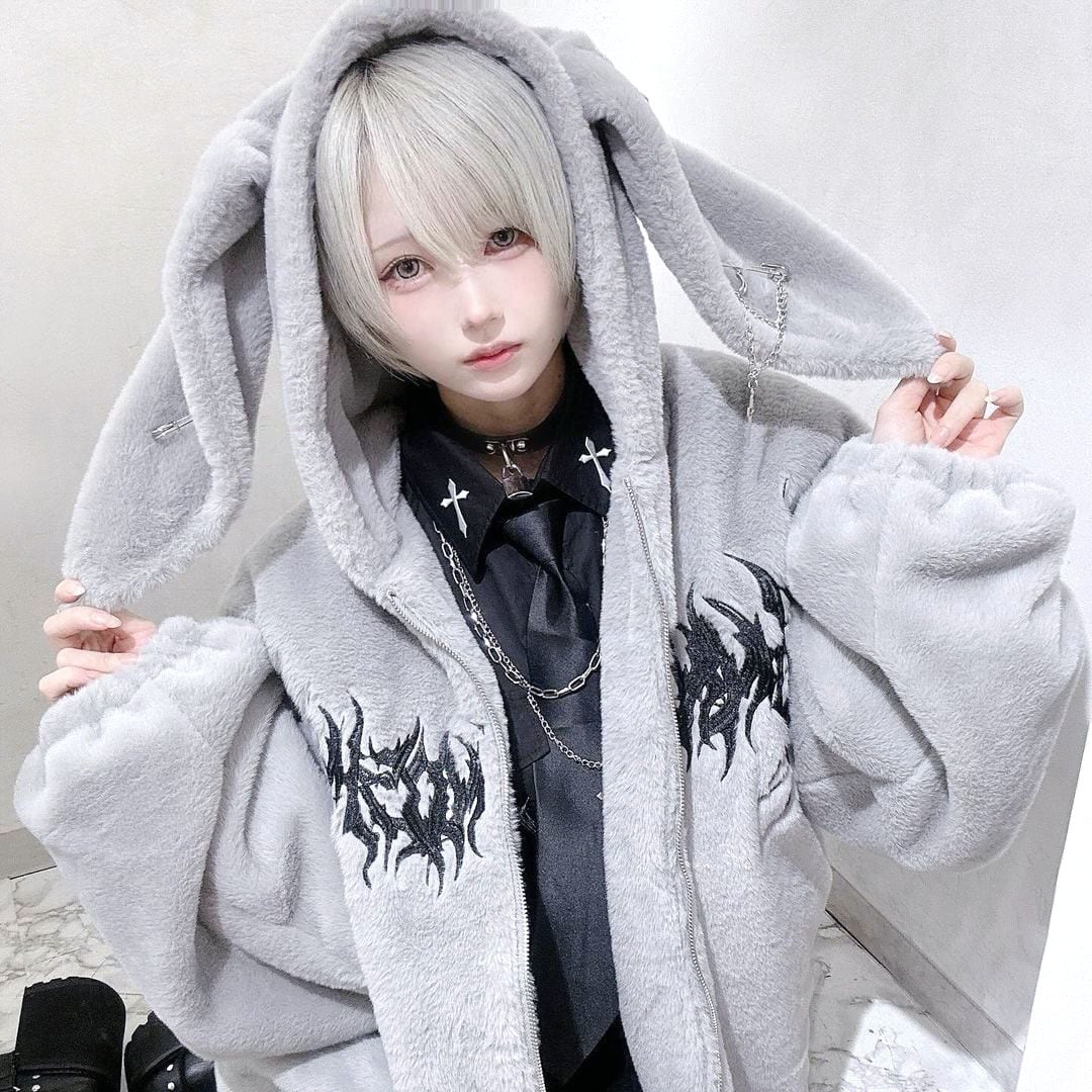 ふわもこ ウサ耳ロゴファーBIGブルゾン | VOLCAN&APHRODITE