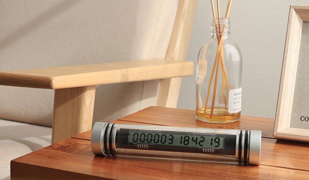 ecniS（time since launch）エクニス