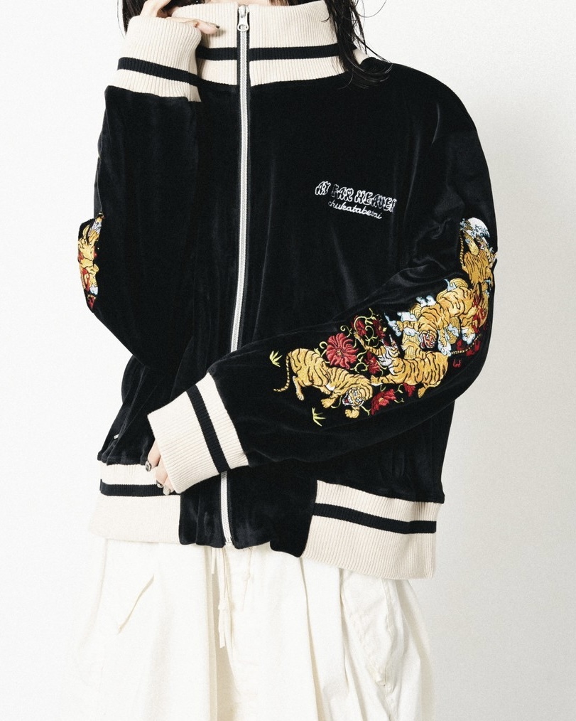 Tiger track crop jacket【Black】 | チュウカタベタイ