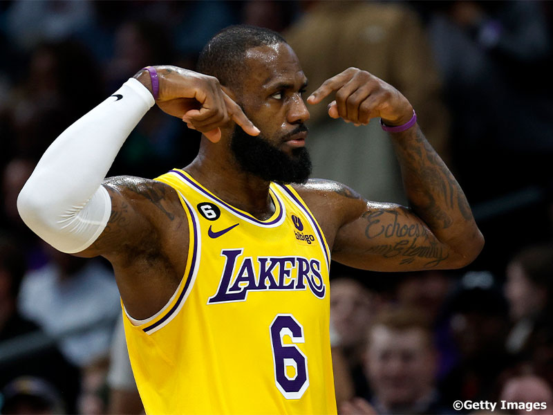 キング”レブロン・ジェームズが歴史的偉業！ ジャバー氏のNBA歴代最多