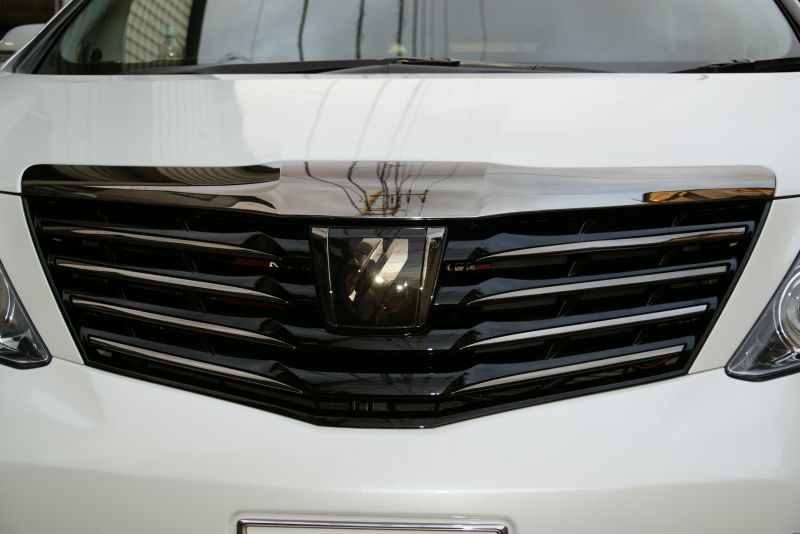 ブラックメッキエンブレム 送料無料【トヨタ アルファード20系 前期