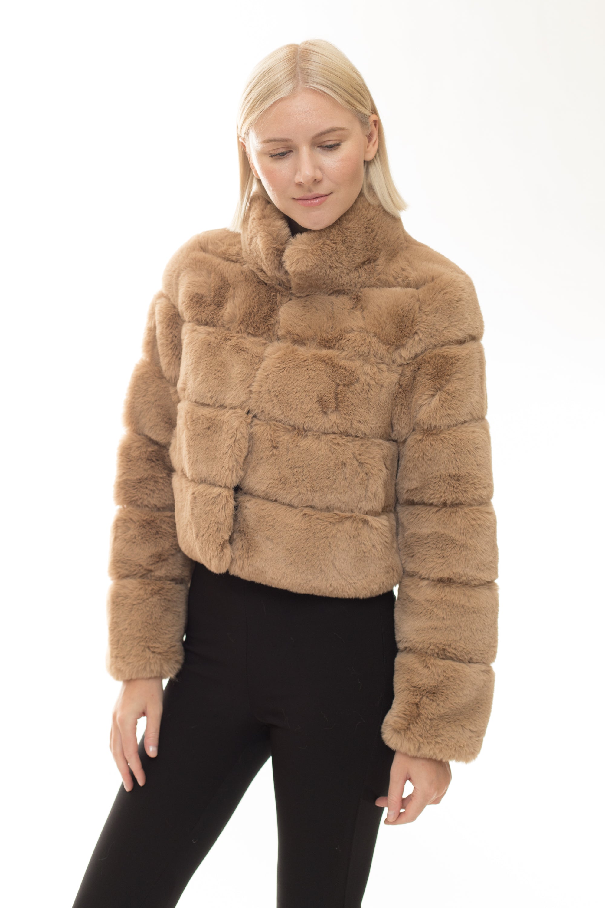 FX12-Camel_1.jpg?v=1753817970&