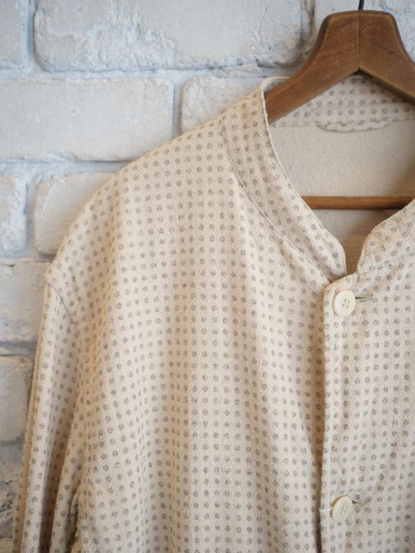 COMOLI コモリ S/Cドットスタンドカラージャケット(V01-01025)