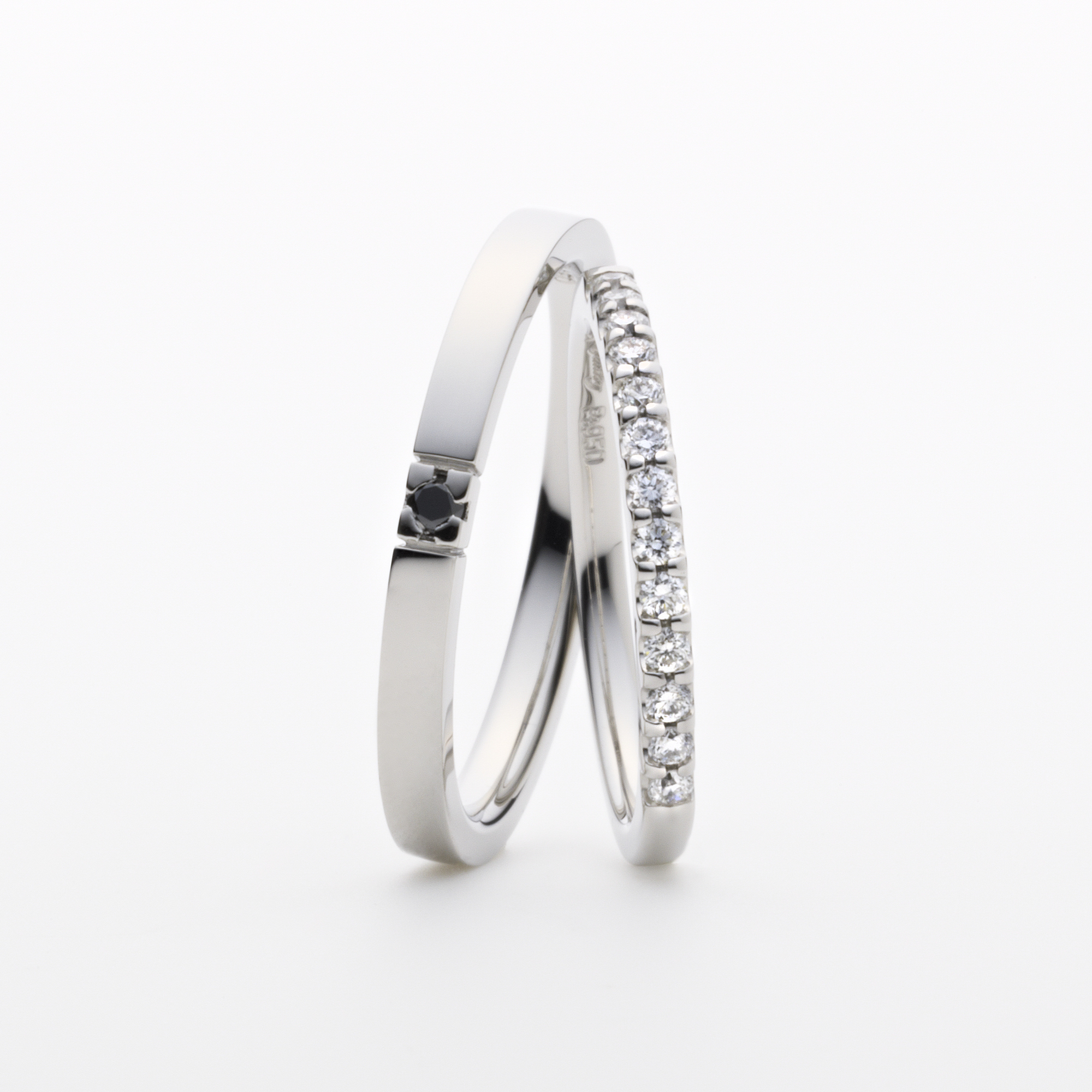 Dione -ディオーネ- の婚約指輪 | ビジュピコ