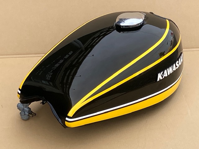 売約済み】Z1/Z2用の外装セットが入荷しました。 | バイクパーツの