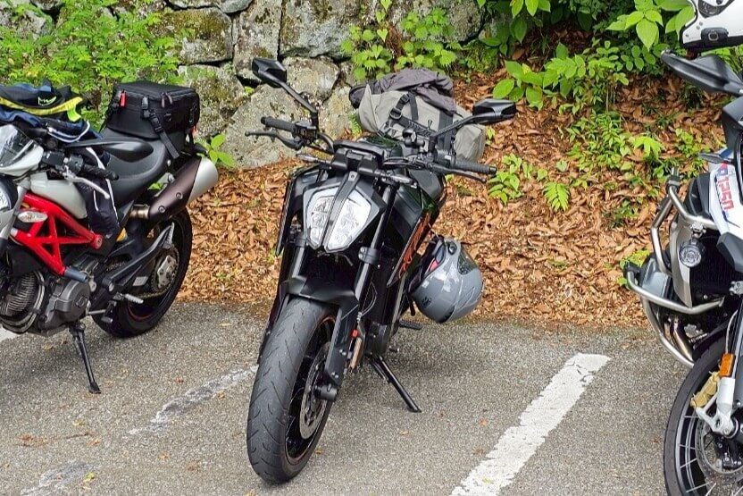 KTM DUKEにバーエンドミラーを取り付け | バイクライフを 