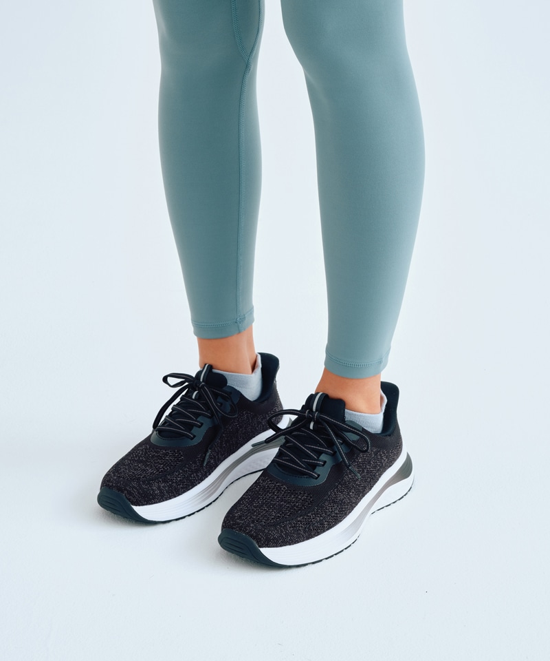 オーソフィート】ニラ ミディアム/ブラック テキスタイル/シューズ