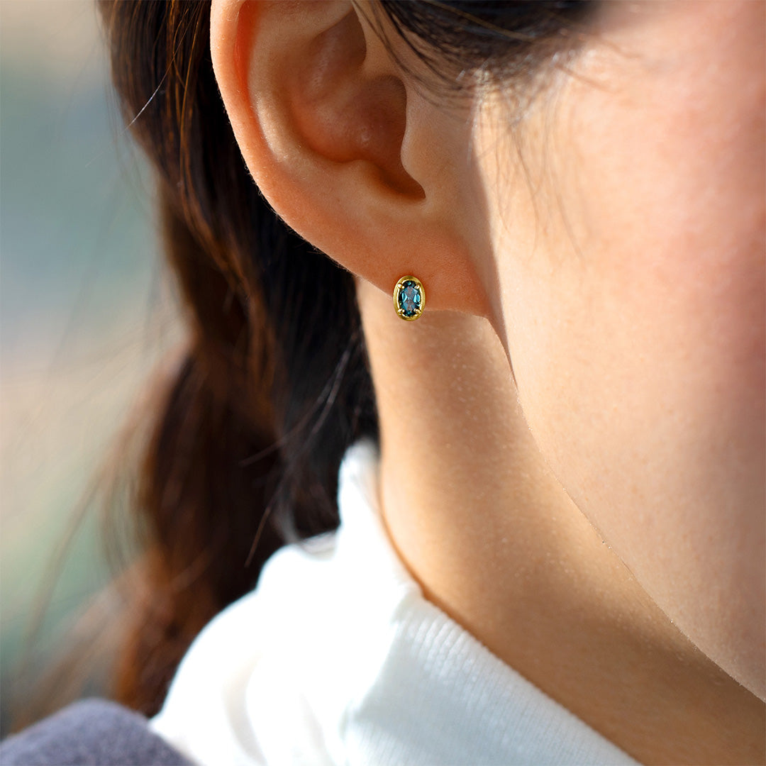 ビズー公式】ブルートルマリン(インディゴカラー) K18/PTピアス(片耳