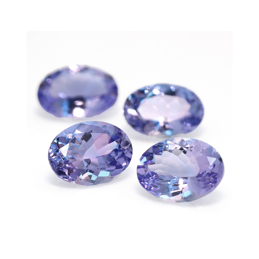 ビズー公式】タンザナイト(ラベンダーカラー) K18(18金)ペンダント