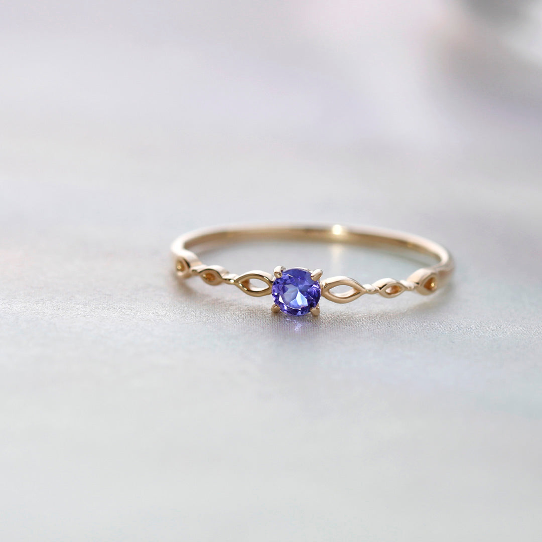 ビズー bizoux ジュリ 9号 タンザナイト ホワイトゴールド 10金 ビズー