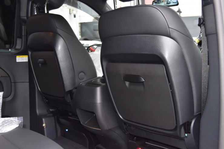 W447 V220d×&+ センターコンソール・バックレストテーブル・RaceChip GTS