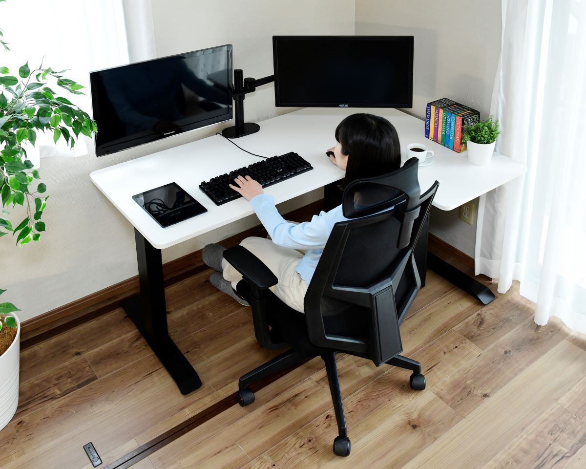 商品情報_電動昇降デスク／スタンダードモデル（コーナー天板／幅140cm