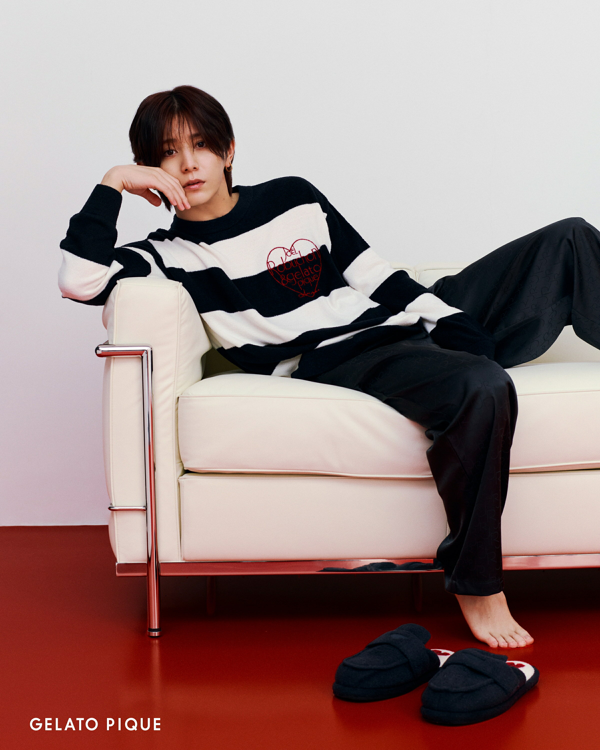 山田涼介、2025秋冬の「ジェラピケ」モデルに！ ルームウエアをまとう