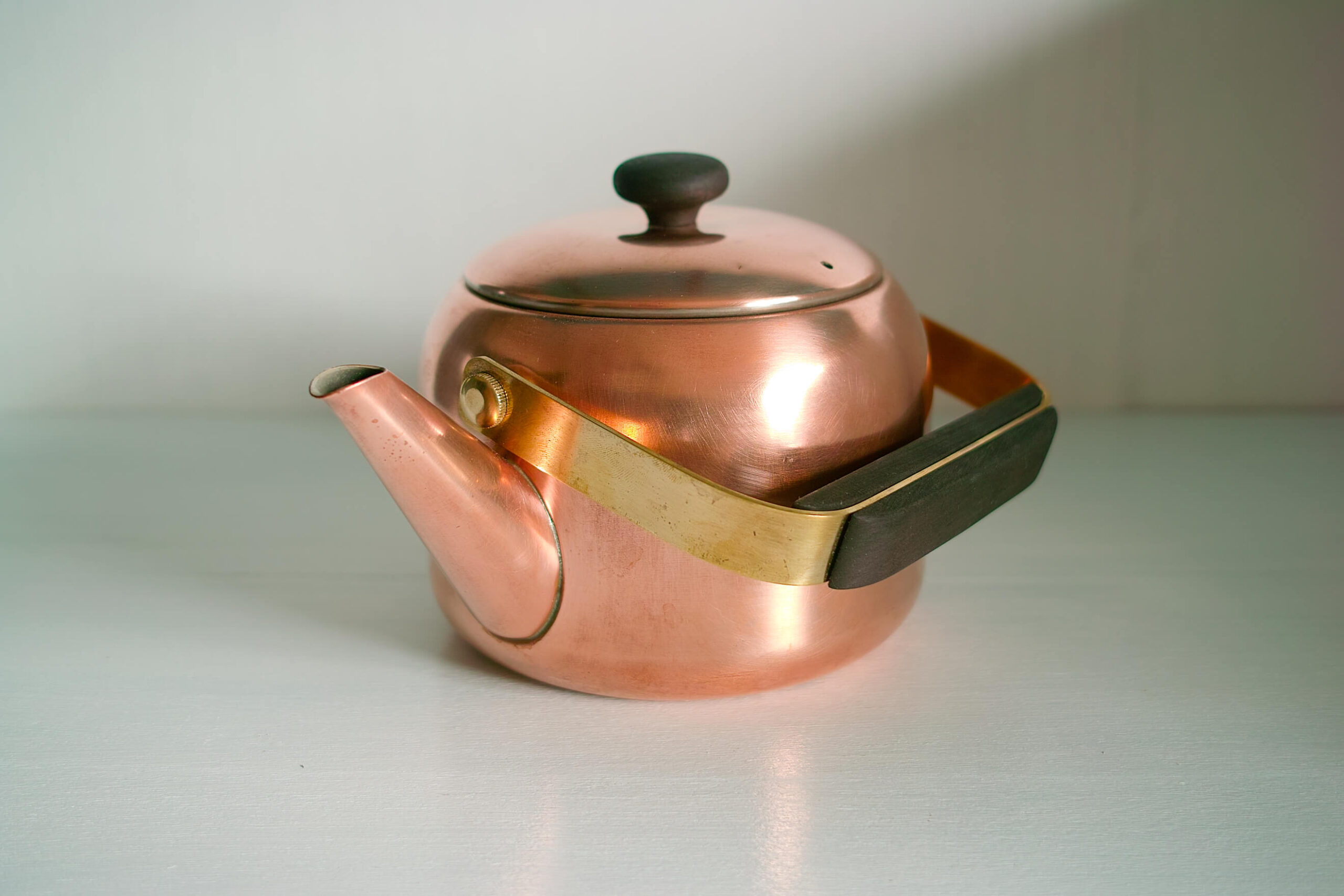 No.8097「銅のヤカン〈ギャルソンケトル〉：新光金属」SOLD | ボルト