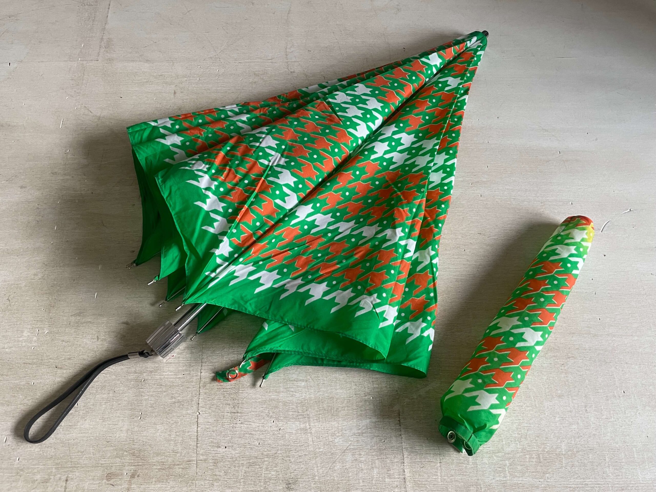 No.9313「折りたたみ傘：千鳥格子」 | ボルトナットマーケット