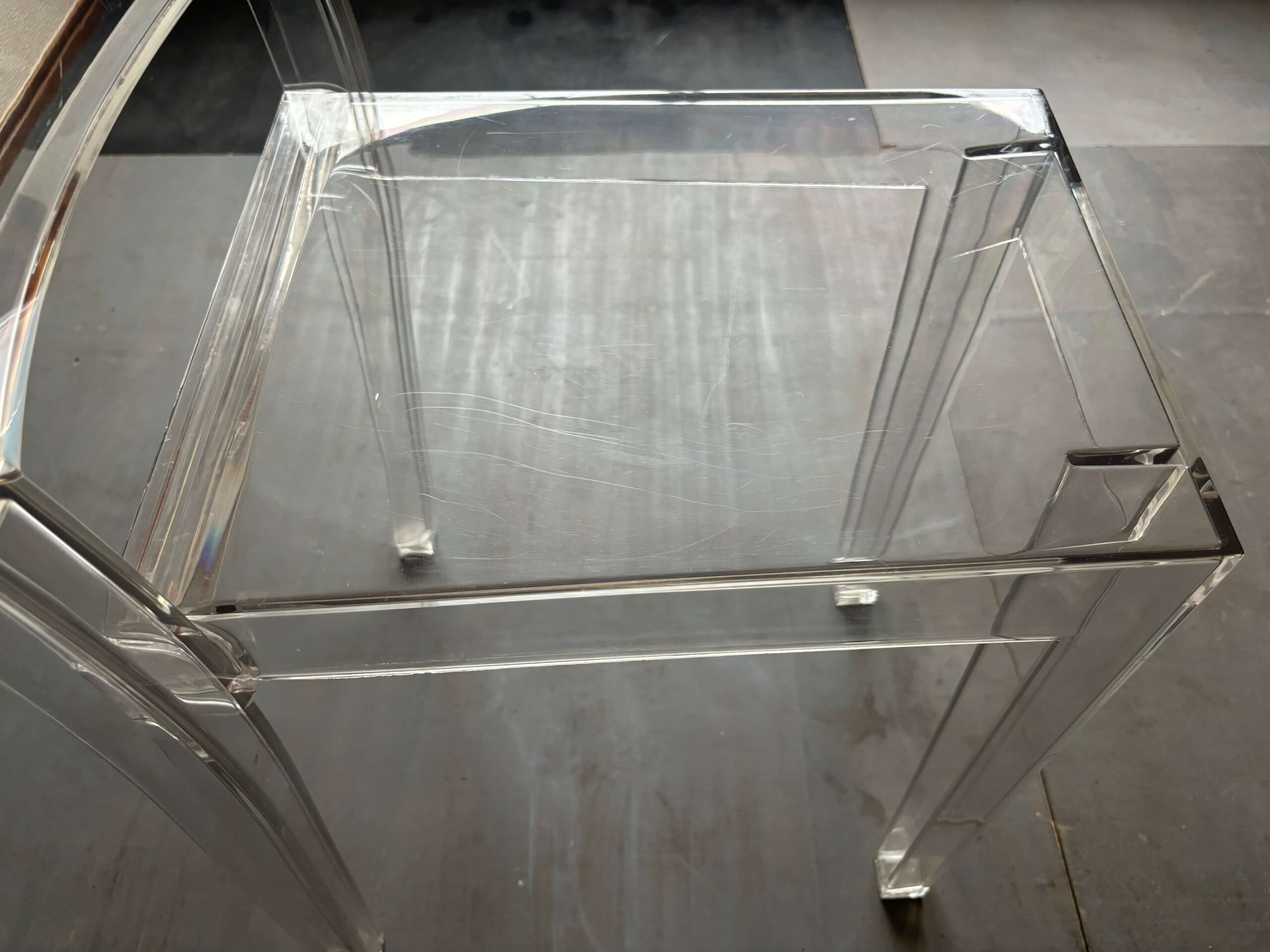 No.11016「Kartell〈LA MARIE〉クリスタル チェア：Philippe Starck