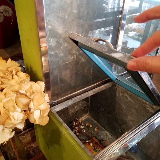 レトロな駄菓子屋/お茶屋のブリキ製ガラスショーケース - [Sold Out