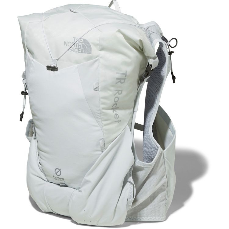 日帰り登山から街使いまで使える大容量トレランリュック！The