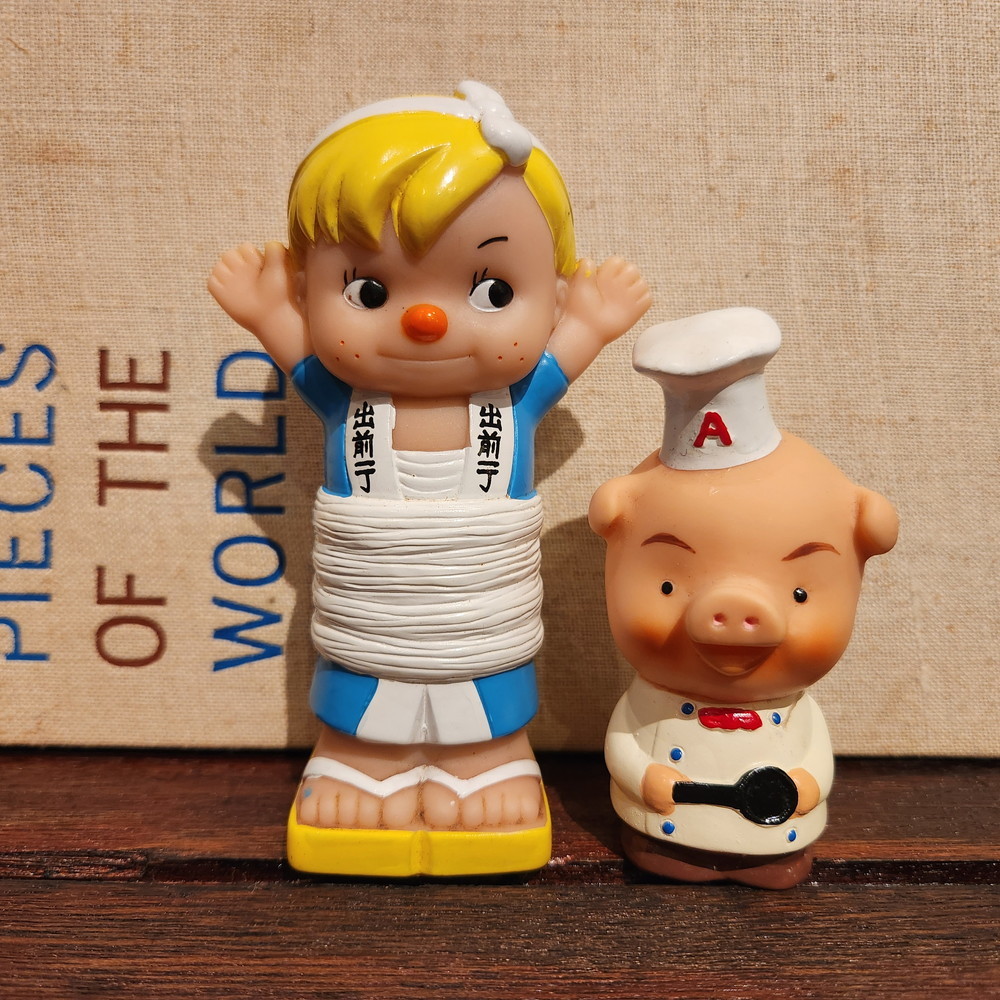 昭和レトロ 日清・出前坊や＆エースコック こぶたのソフビ貯金箱