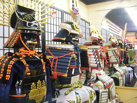 甲冑売ってますよぉ～鎧の光山堂☆ - 旦さまと私