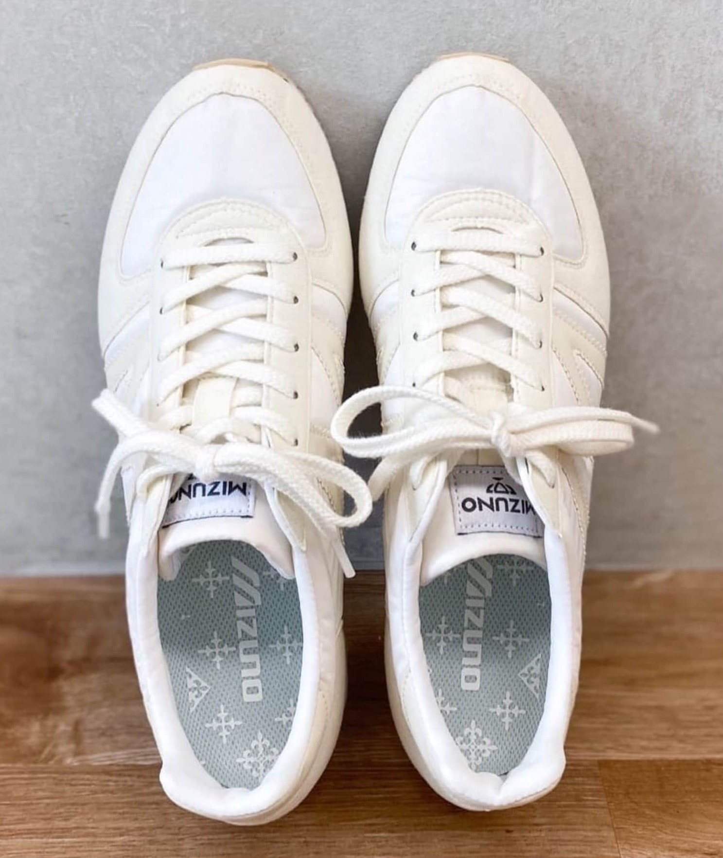 ラシット 〉別注カラー MIZUNO/MR-1スニーカー | ショップブログ