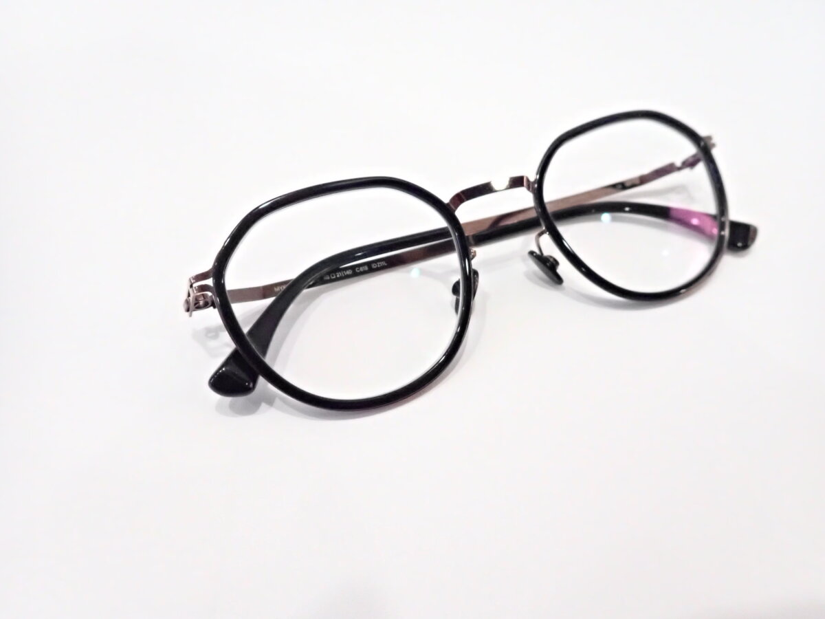 クラウンパントシェイプのセル巻きフレーム｜MYKITA(マイキータ