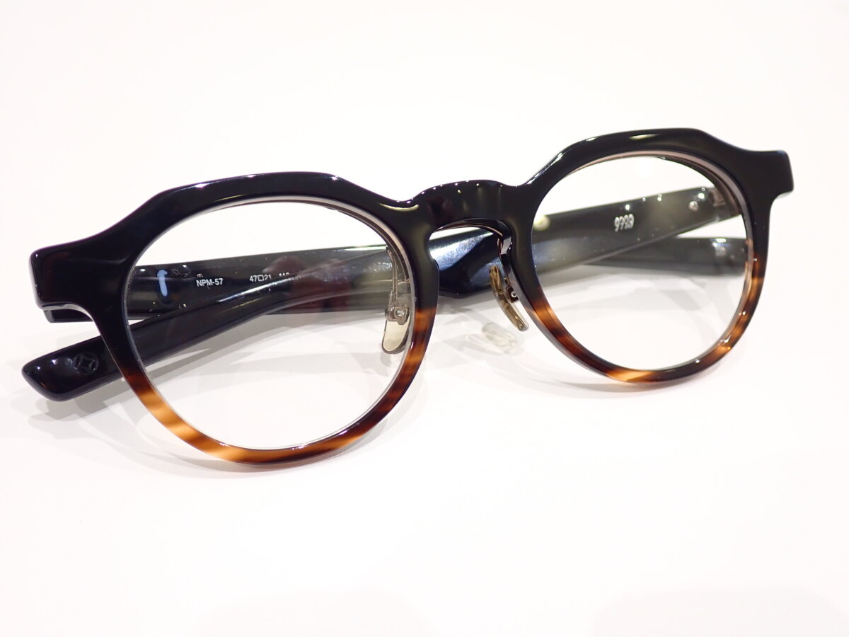 快適さを追求した跳ね上げメガネフレーム ｜999.9(フォーナインズ) NPM