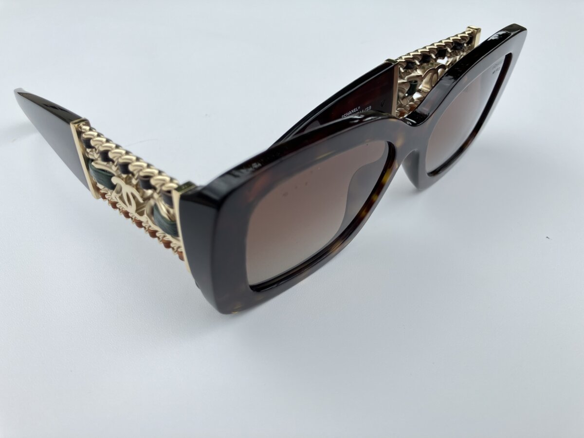 3種チェーンがテンプルに｜CHANEL（シャネル）「CH5535QA」 ｜ oomiya