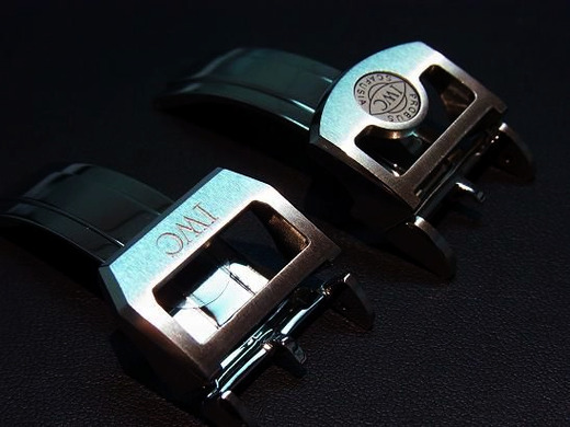IWC バックル入荷。 ｜ oomiya 心斎橋店ブログ