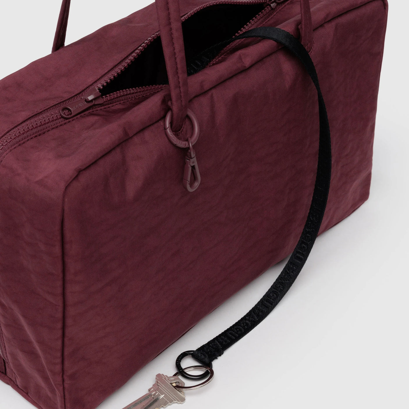 Baggu Medium Nylon Bowler Bag - Mahogany, 35cm Straps – Blink Box