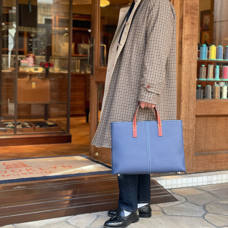 フレンチカーフ] ベルシー トートバッグcolor：インクブルー×レッド