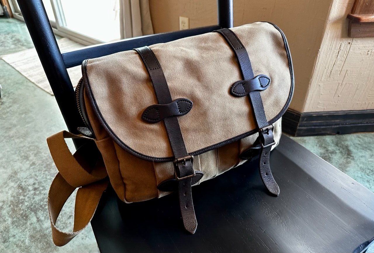 Filson Small Carry-On 240 – The Brooks Review