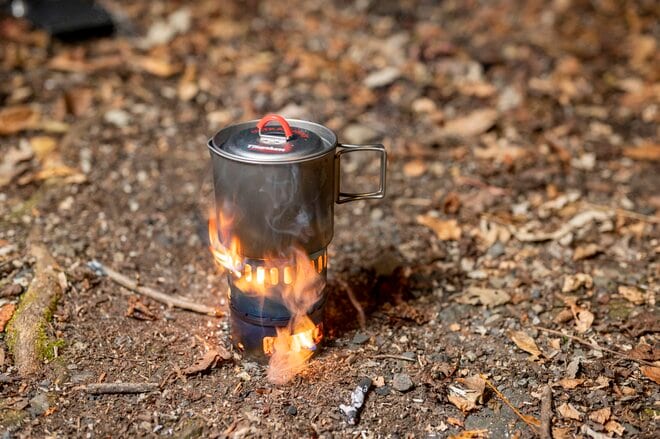 画像・写真：熱源は3種類！ “コンパクト収納のストーブ” エバニュー