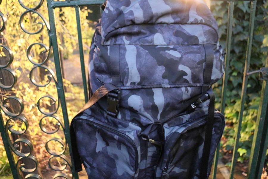 PRADA(プラダ)大容量「V136」迷彩バックパック買取入荷 【BC原宿 竹下