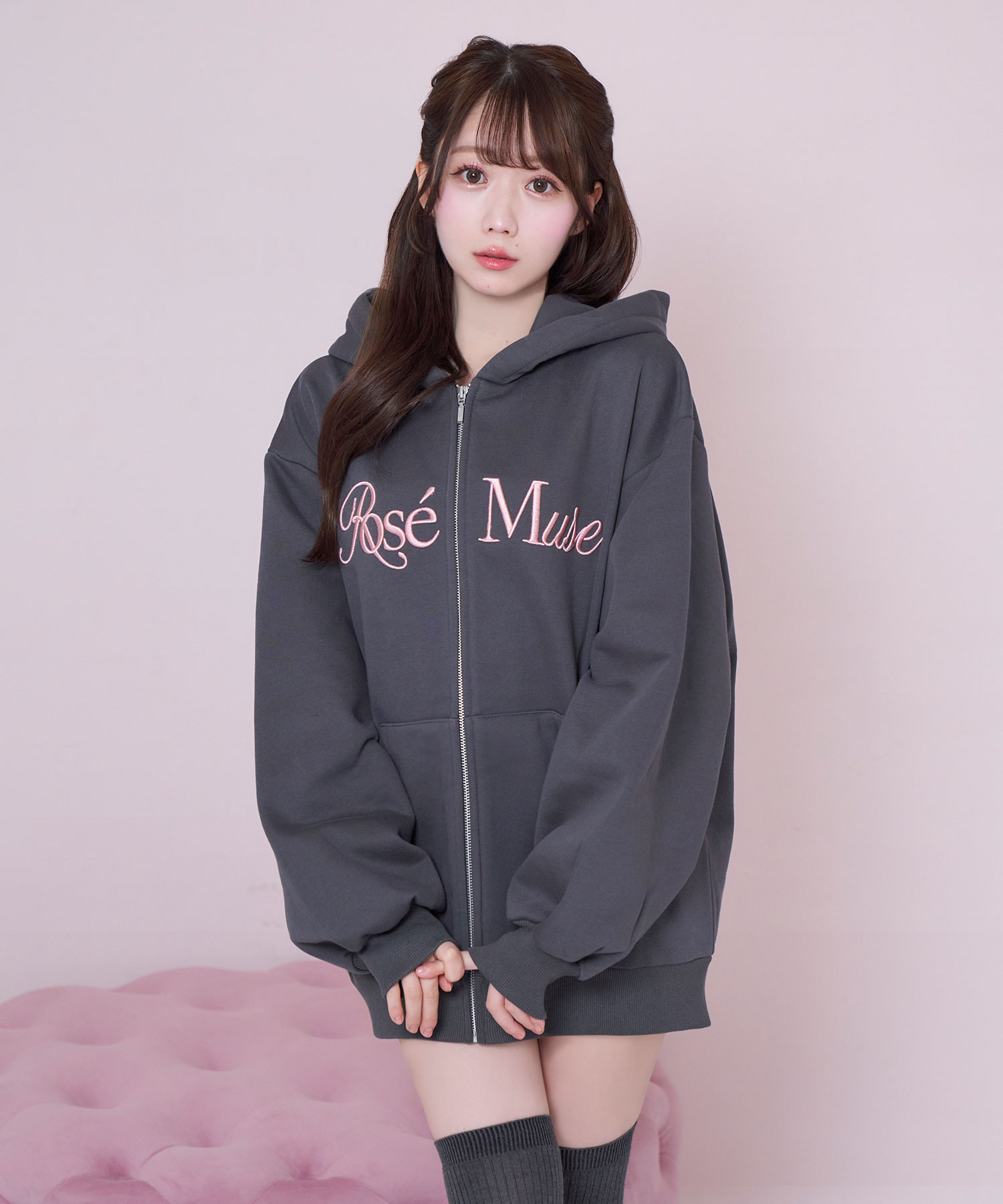 3d logo zip hoodie – BUNNY APARTMENT