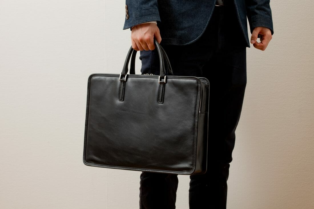 ECサイトにて販売開始！「スリムビジネスバッグ(スクエア)」