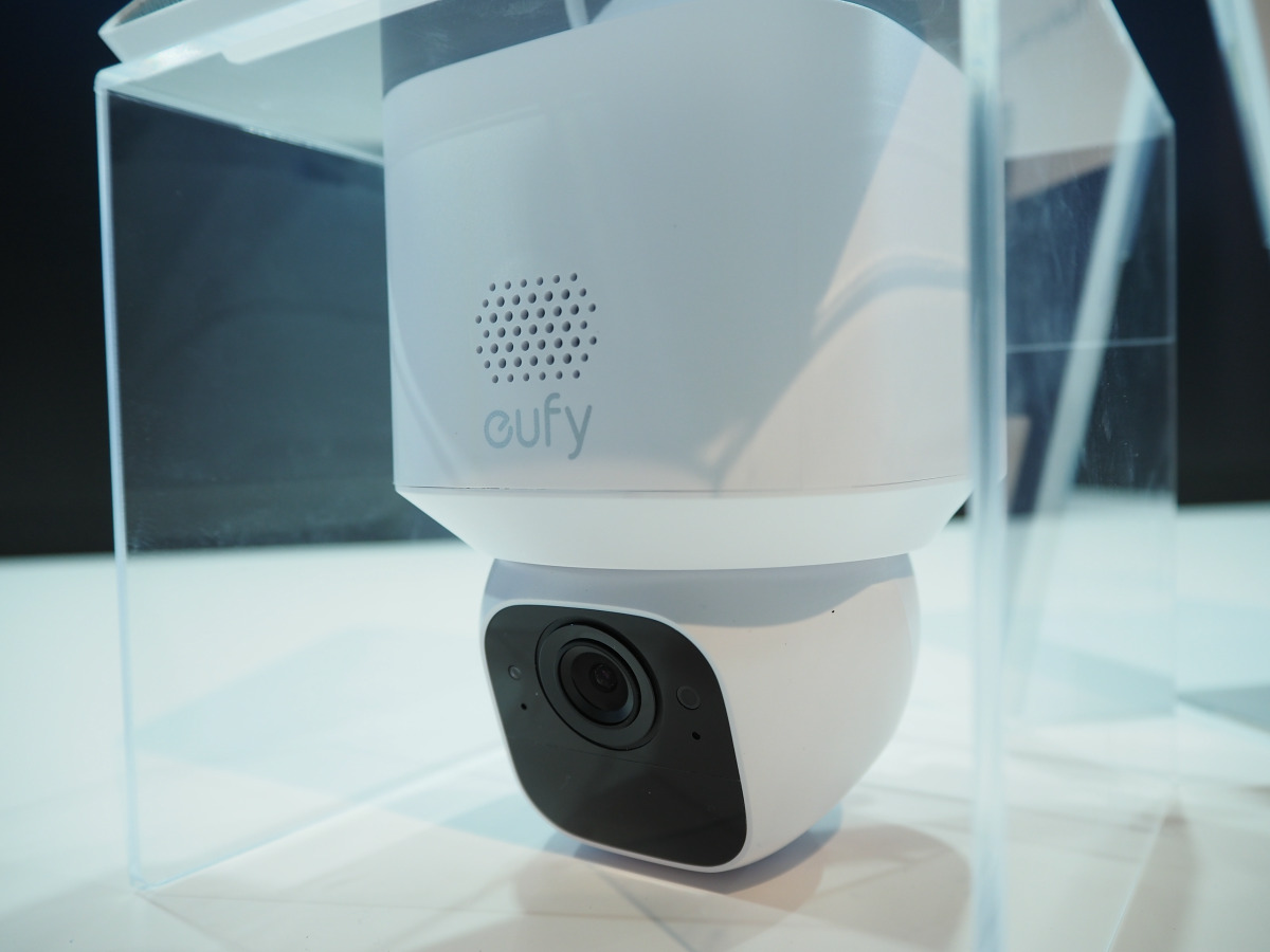 人気】Anker「Eufy SoloCam E30」速攻レビュー、配線や充電不要で360度