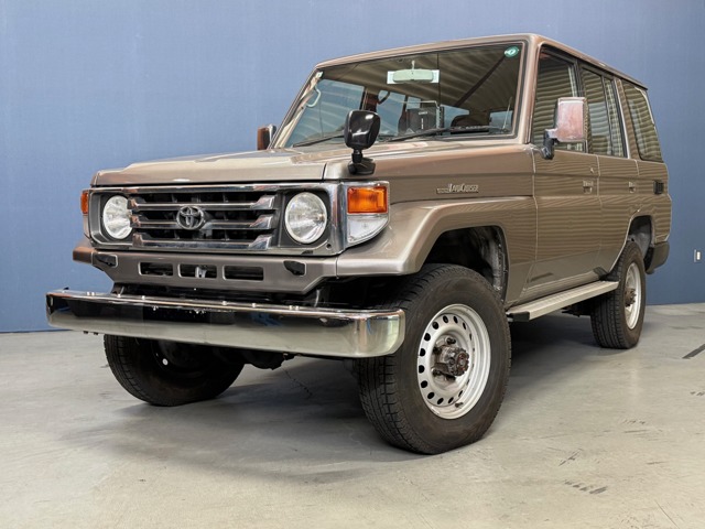 ランドクルーザー70・グレー(灰色)の中古車を探す【カーセンサー】