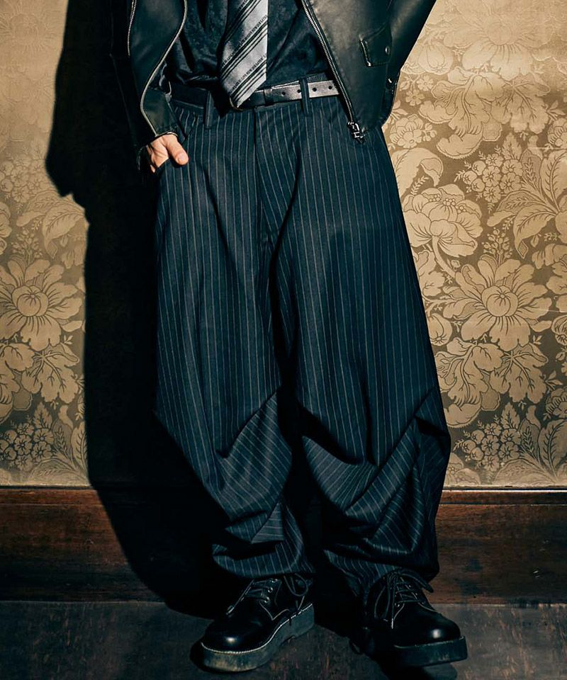 glamb(グラム)】Irregular Tuck Wide Slacks ファイブタックワイド