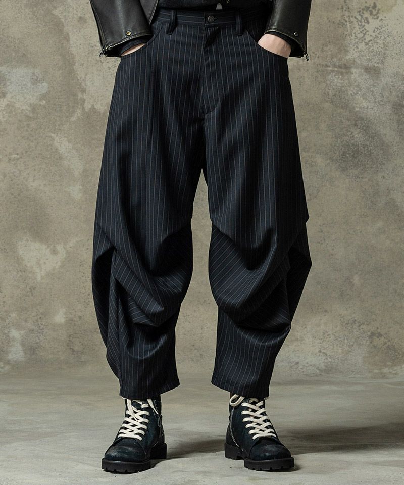 glamb(グラム)】Irregular Tuck Wide Slacks ファイブタックワイド