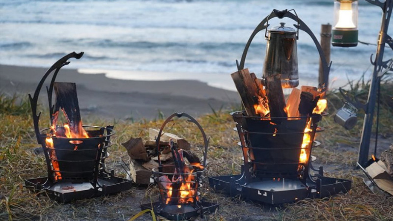 新作メタル焚き火台】トリパスプロダクツ〈グルグルファイヤー〉に