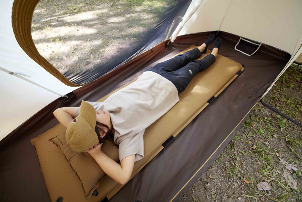 ビジョンピークスからソロ向け2ルームテント「ツインアーチソロテント