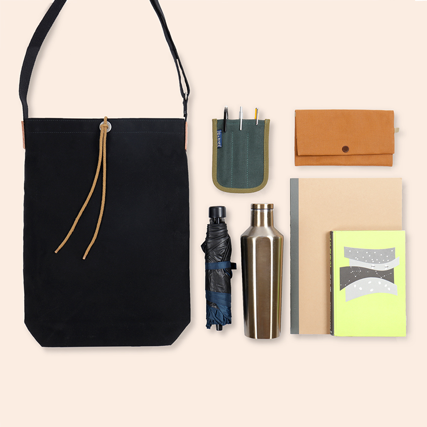 信三郎社長の定番ショルダー | 一澤信三郎帆布