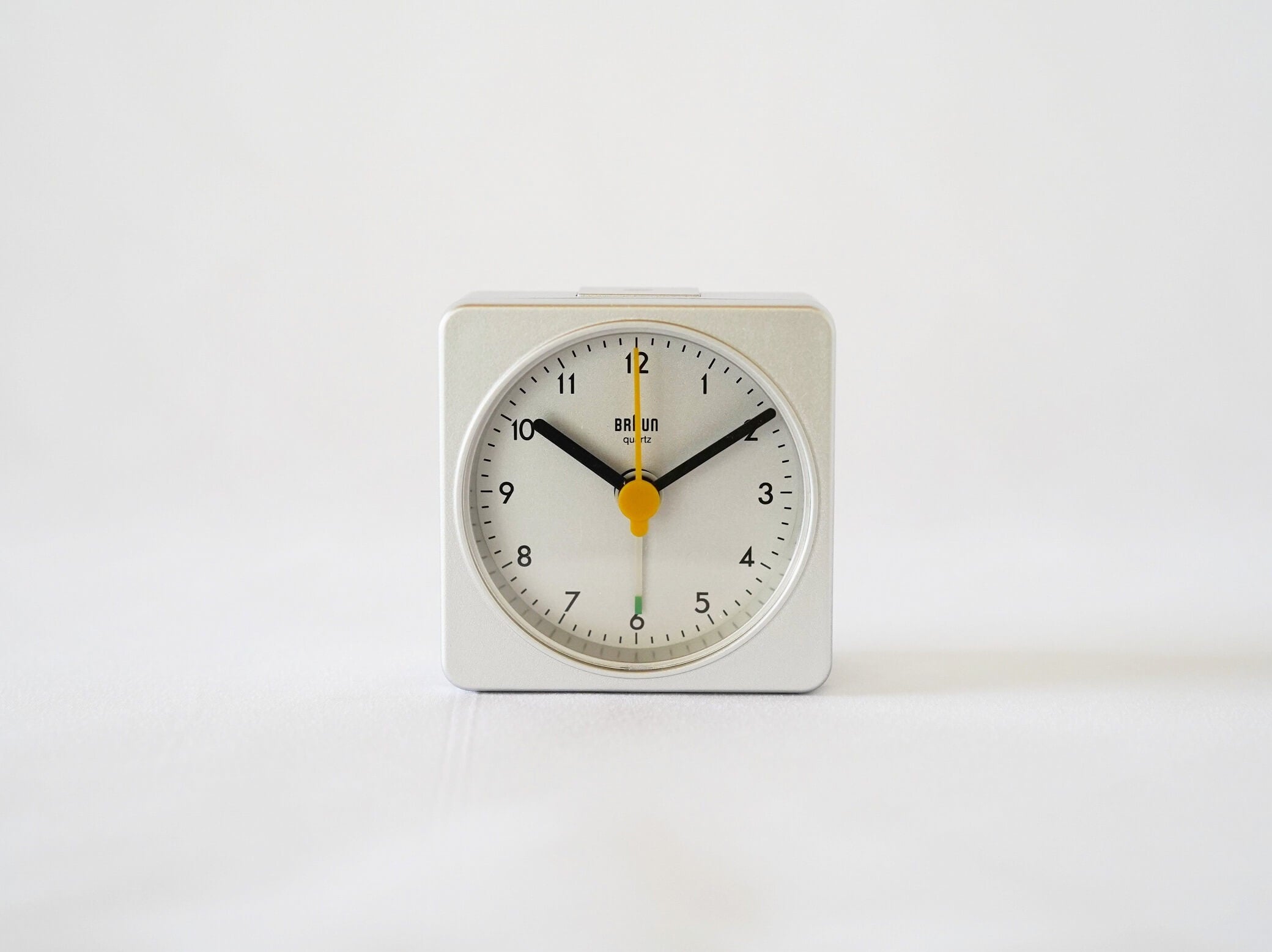 ブラウン AB1A 置時計 テーブルクロック ディートリッヒ・ルブス
