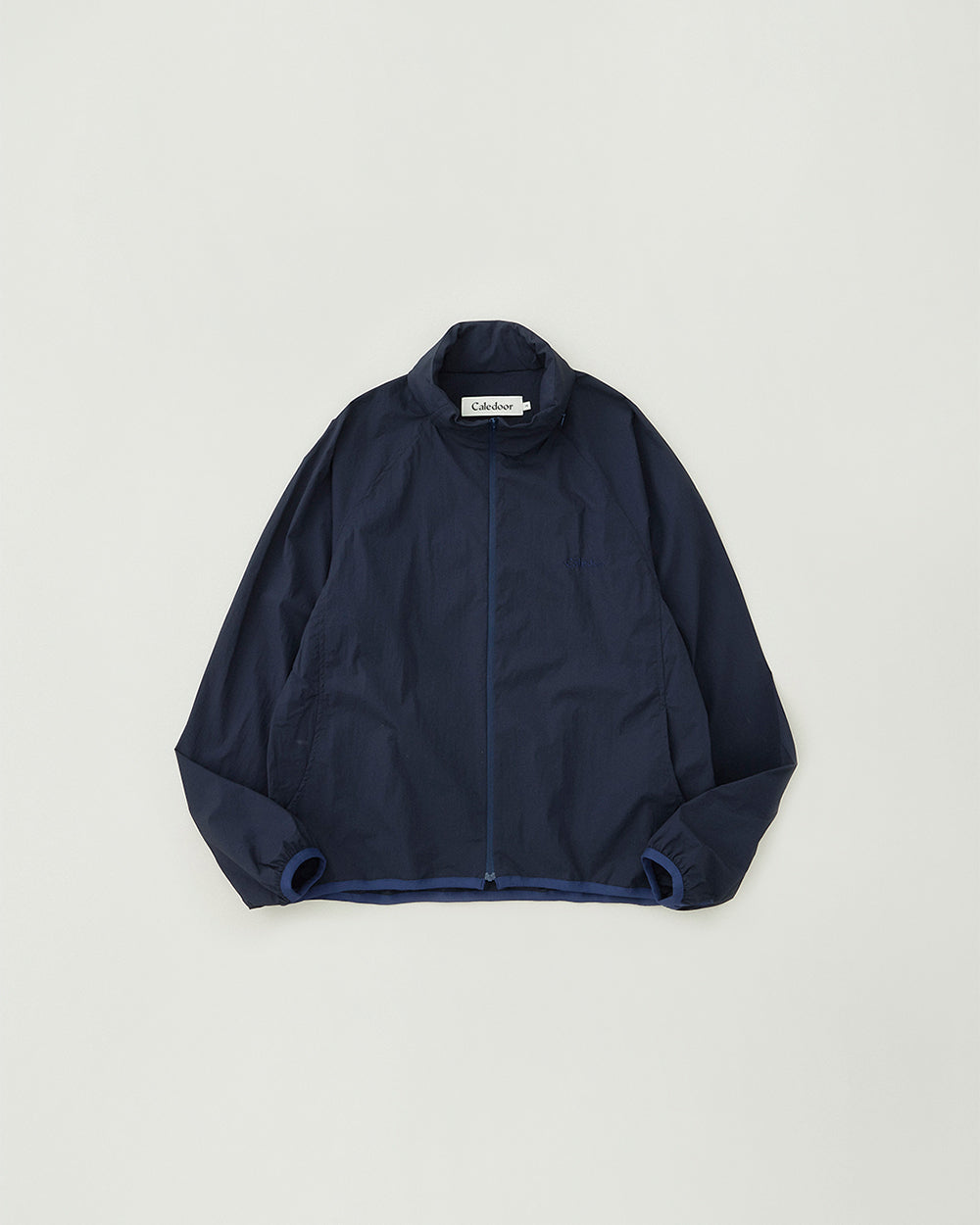 lightweight-packable-hooded-zip-blouson