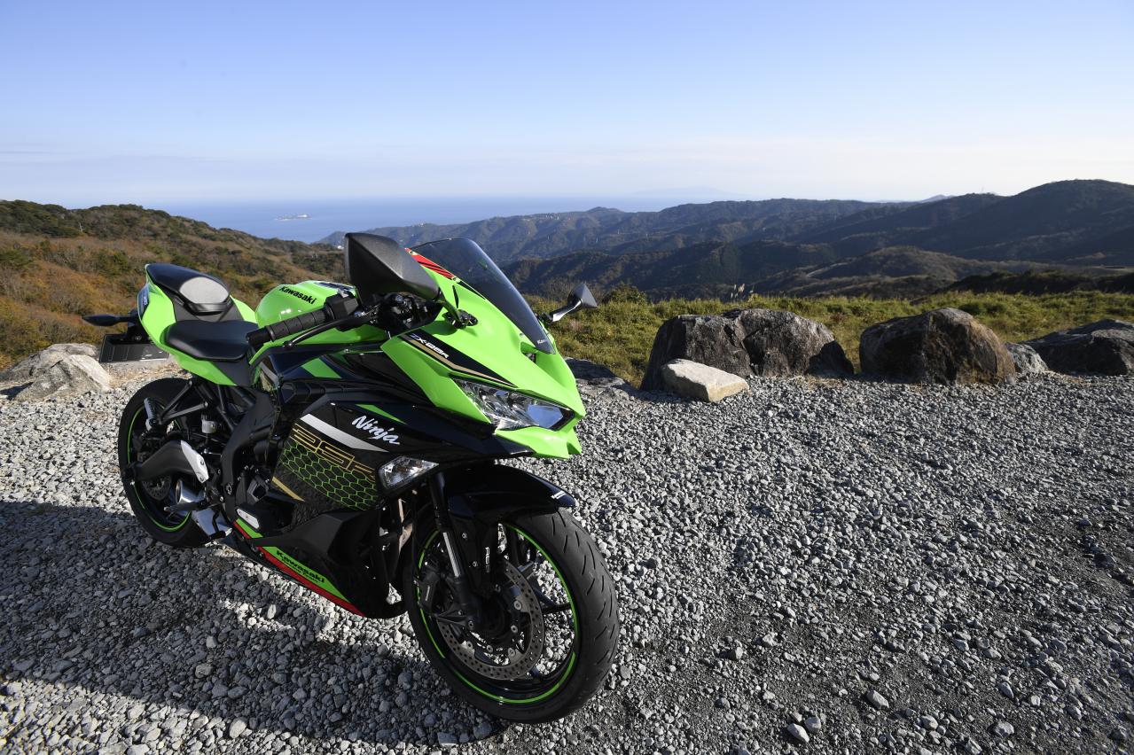 ツーリングは意外と快適！ でも600ccクラスとニンジャ250を羨ましく